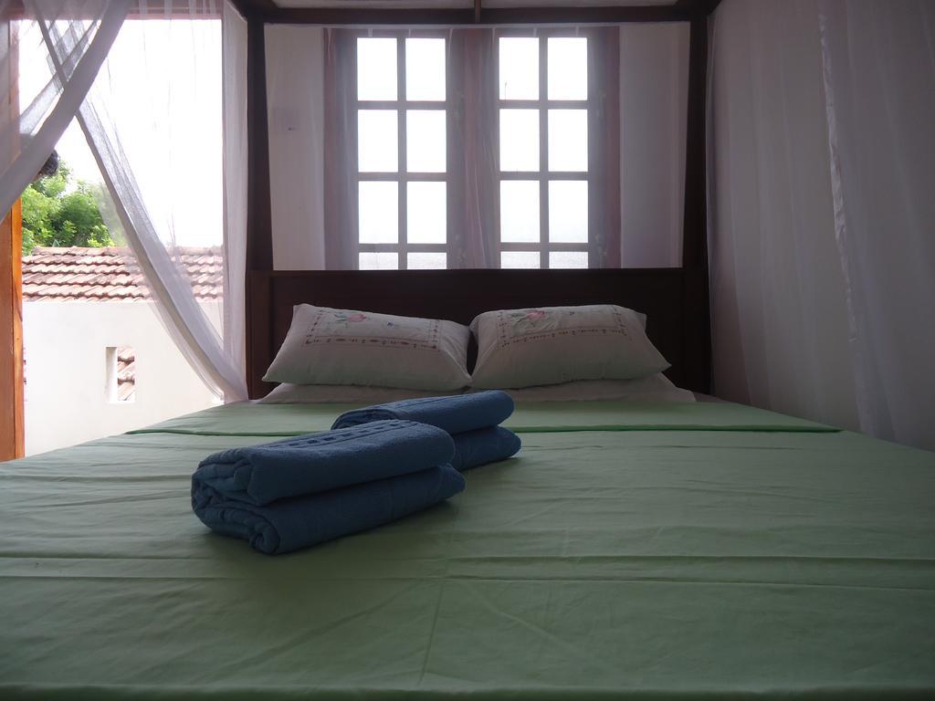 Chithra Homestay Tangalle Buitenkant foto